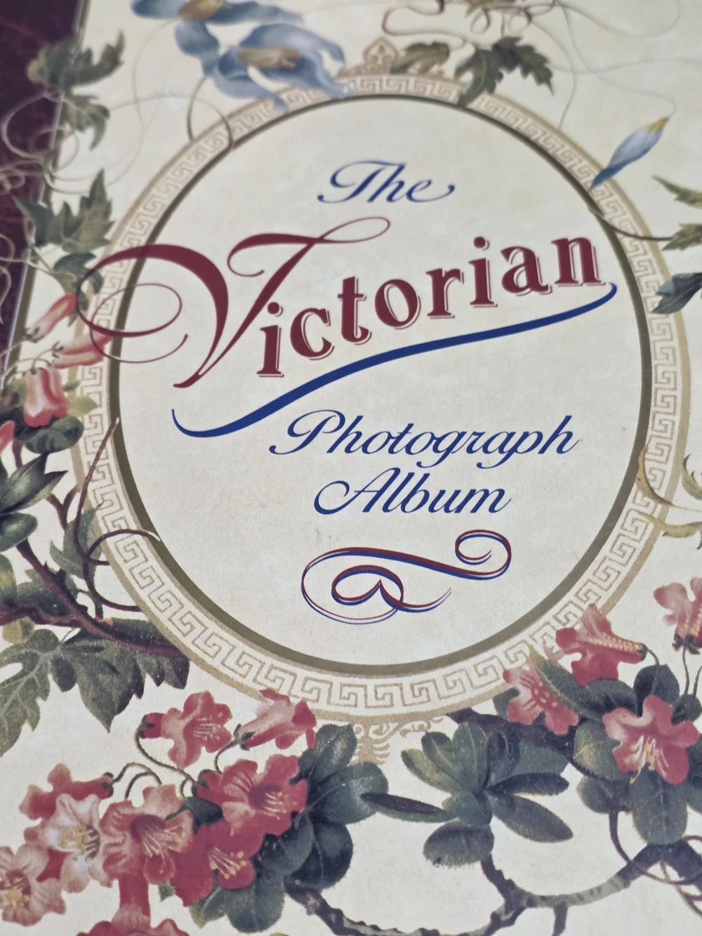 Vintage 1996 The Victorian Photograph Album Hardcover Floral Slip In Photo Book